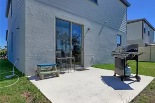 1749 Cayman Cove Cir, Saint Cloud, FL 34772 - Photo 2