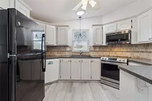 1612 E Schwartz Blvd, Lady Lake, FL 32159 - Photo 8