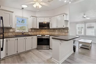 1612 E Schwartz Boulevard, Lady Lake, FL 32159 - Photo 6