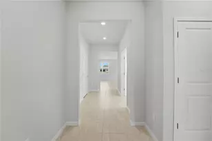 6403 Shimmering Shrs Ln, Saint Cloud, FL 34771 - Photo 4