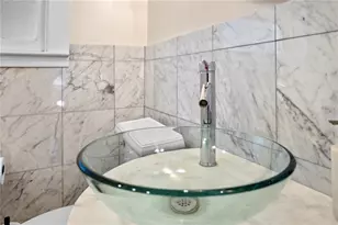 210 Phillips Pl, Orlando, FL 32806 - Photo 52