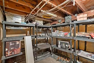 210 Phillips Pl, Orlando, FL 32806 - Photo 18