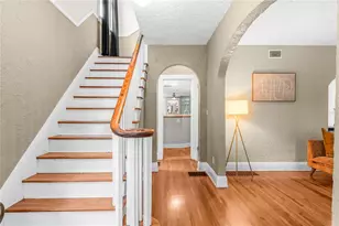 210 Phillips Pl, Orlando, FL 32806 - Photo 4