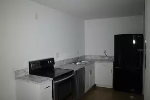 9141 Sunrise Lakes Blvd, Sunrise, FL 33322 - Photo 6