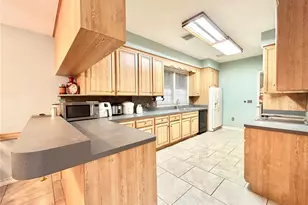 1105 Herndon St, Leesburg, FL 34748 - Photo 8