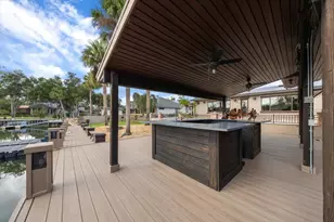 452 SE Paradise Point Rd, Crystal River, FL 34429 - Photo 70