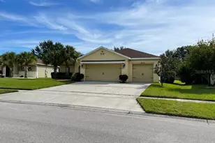 3856 Gulf Shore Cir, Kissimmee, FL 34746 - Photo 2