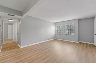 317 E Amelia St, Orlando, FL 32801 - Photo 16