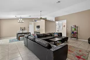 11321 Scenic View Ln, Orlando, FL 32821 - Photo 6