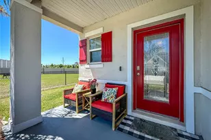 810 Boca Vista Ct, Davenport, FL 33896 - Photo 4