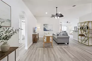 453 Dominish Estates Dr, Apopka, FL 32712 - Photo 2