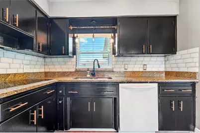 1900 40th Street N, Saint Petersburg, FL 33713 - Photo 4