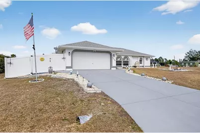 12320 Evelyn Avenue, Port Charlotte, FL 33981 - Photo 6