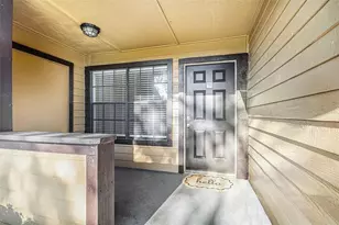 315 Lakepointe Dr, Altamonte Springs, FL 32701 - Photo 2