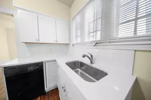 1271 6th St, Clermont, FL 34711 - Photo 10