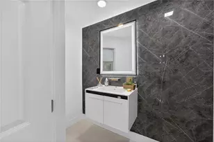 305 Sweetwater Club Cir, Longwood, FL 32779 - Photo 36