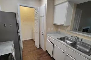 5600 Devonbriar Way, Orlando, FL 32822 - Photo 8