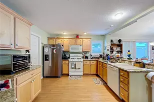 388 Bradley Terrace, The Villages, FL 32162 - Photo 12