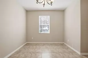 12024 Streambed Dr, Riverview, FL 33579 - Photo 8