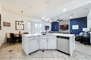 8463 Dover View Ln, Orlando, FL 32829 - Photo 10