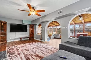 55316 Claire St, Astor, FL 32102 - Photo 4