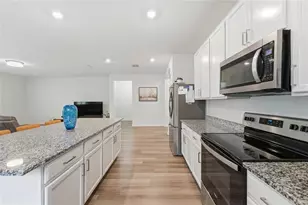 2081 Malbec Ct, Minneola, FL 34715 - Photo 10