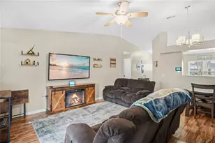 2901 Grayton St, Deltona, FL 32738 - Photo 2