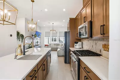 2038 Packing District Way, Orlando, FL 32804 - Photo 12