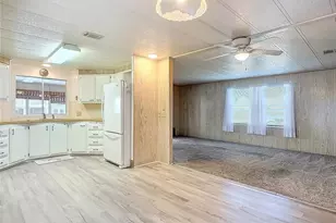 807 Swallow Ln, Osteen, FL 32764 - Photo 2