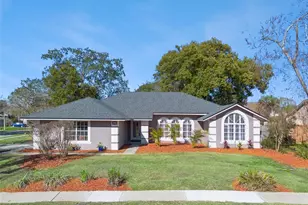 692 Rochester St, Oviedo, FL 32765 - Photo 1