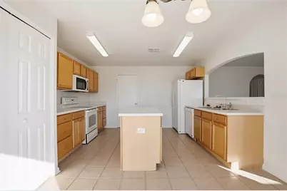 1046 Brenton Leaf Drive, Ruskin, FL 33570 - Photo 10