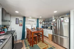 18486 SE 52nd St, Ocklawaha, FL 32179 - Photo 2