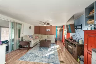 18486 SE 52nd St, Ocklawaha, FL 32179 - Photo 8