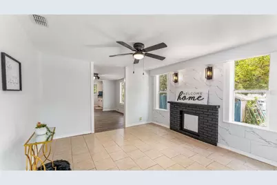 912 E Carolina Ave, Deland, FL 32724 - Photo 2