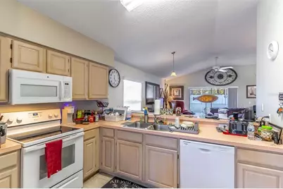 2657 Chatham Circle, Kissimmee, FL 34746 - Photo 6