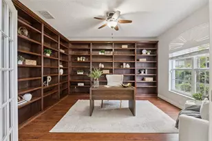 9633 Old Marsh Ct, Orlando, FL 32832 - Photo 12