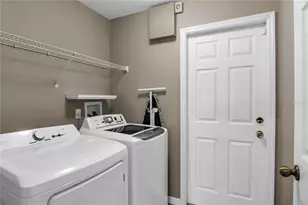 8411 Port Lancashire Dr, Orlando, FL 32829 - Photo 34