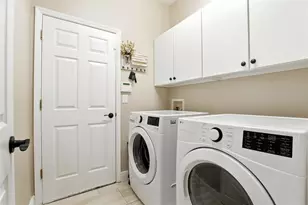 13567 Mirror Lake Dr, Orlando, FL 32828 - Photo 28