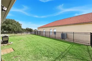 13567 Mirror Lake Dr, Orlando, FL 32828 - Photo 34