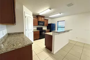 5673 Elsinore Way, Lakeland, FL 33805 - Photo 2