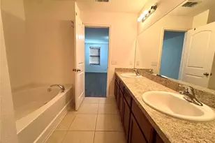 5673 Elsinore Way, Lakeland, FL 33805 - Photo 22