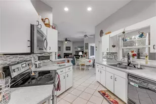 4 Woodside Pl, Palm Coast, FL 32164 - Photo 10