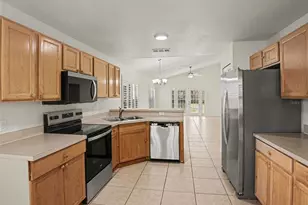 139 N Cervidae Dr, Apopka, FL 32703 - Photo 6