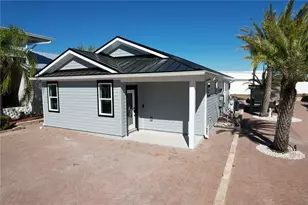 2253 St George Dr, Davenport, FL 33837 - Photo 2