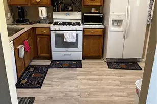 300 Heritage Estates Ln, Deland, FL 32720 - Photo 2