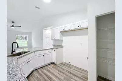 22433 SW Rainbow Lakes Boulevard, Dunnellon, FL 34431 - Photo 8