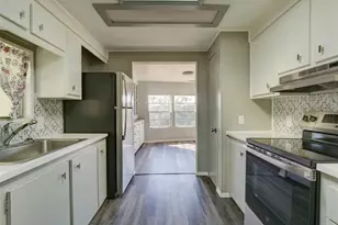 2218 Orangewood Cir, Zellwood, FL 32798 - Photo 4