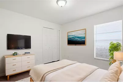 7512 Oxford Garden Circle, Apollo Beach, FL 33572 - Photo 6