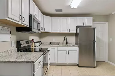 725 Third Street, Orange City, FL 32763 - Photo 8