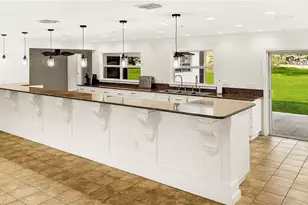 7129 Oakwind Dr, Orlando, FL 32818 - Photo 8